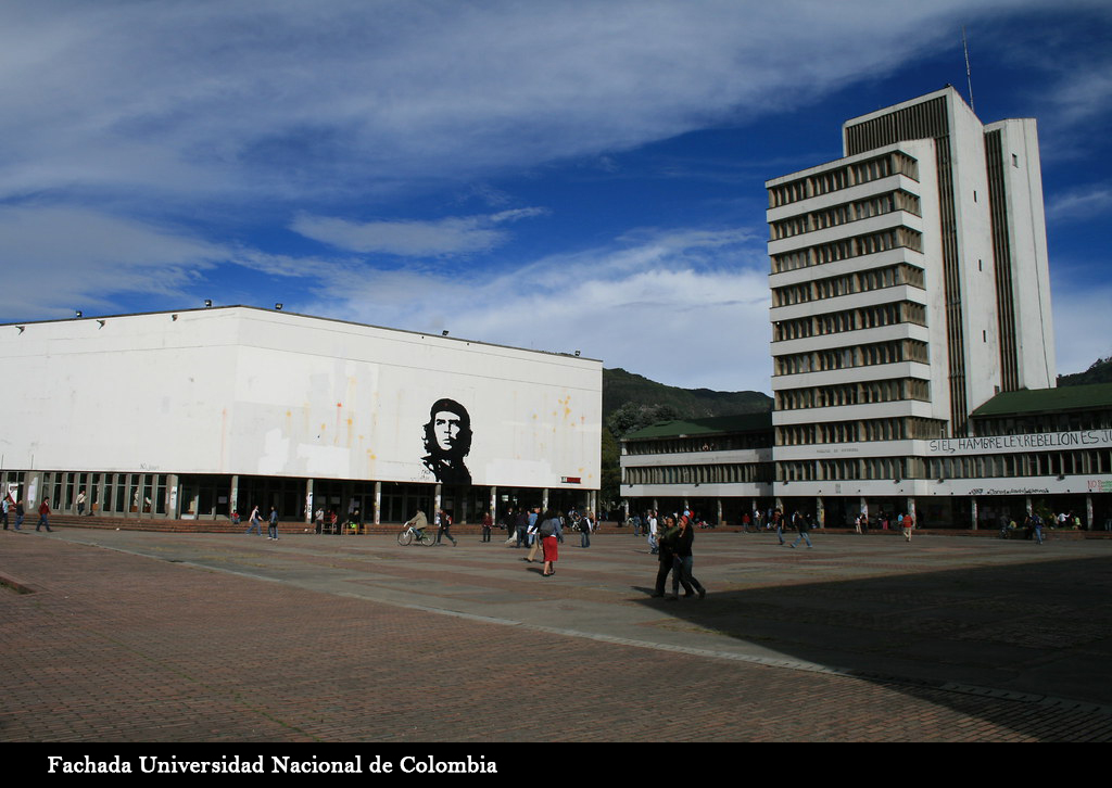 FACHADA DE LA UNIVERSIDAD NACIONAL