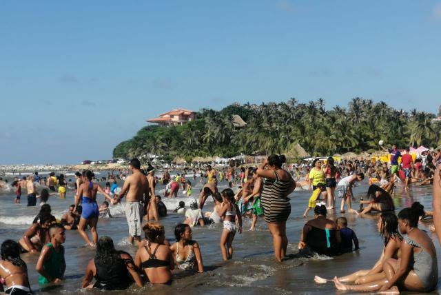 Aglomeraciones en playa