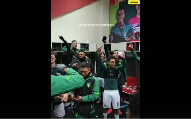 Jugadores de Bolivia celebran clasificación a repechaje