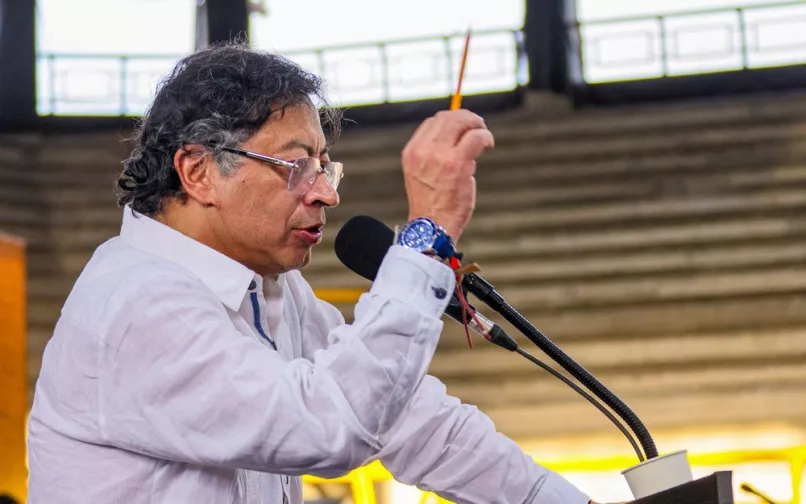 petro se pronuncia sobre bombardeo a embarcacion presuntamente colombiana 