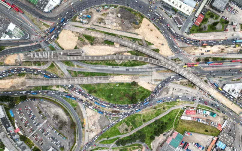 Implosión puentes