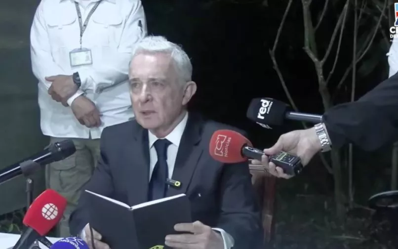 Uribe Absuelto