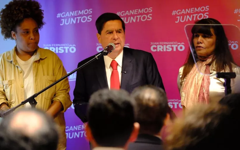 Juan Fernando Cristo en su lanzamiento de campaña
