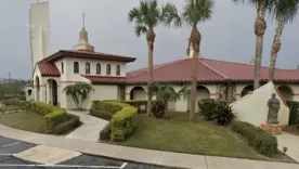 parroquia de Santo Tomás de Aquino en la ciudad de St. Cloud, al sur de Orlando