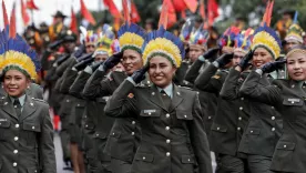 DESFILE 20 JULIO 1050