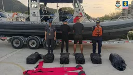 polizones colombianos en barco de Ucrania