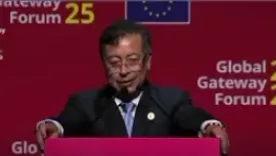 Gustavo Petro anunciando la cumbre CELAC en Santa Marta