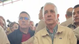 Álvaro Uribe Vélez nov 25