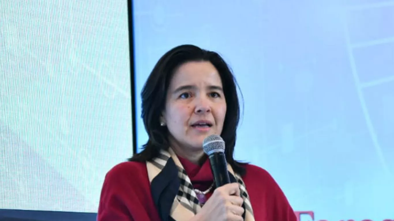 Sylvia Cristina Constaín Thumbnail