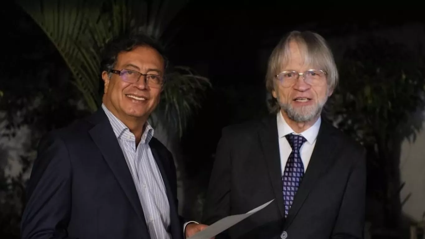 Antanas Mockus se adhiere a la campaña de Gustavo Petro