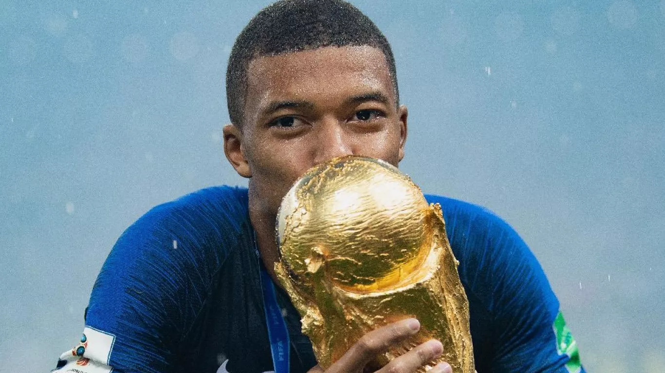 MBAPPÉ