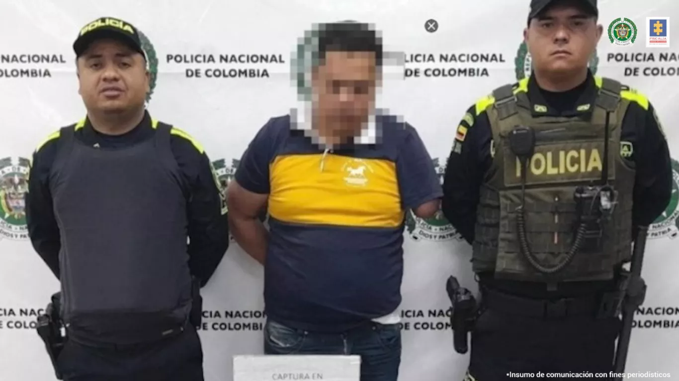 HOMBRE ASESINA A SU ESPOSA CON TIJERAS 