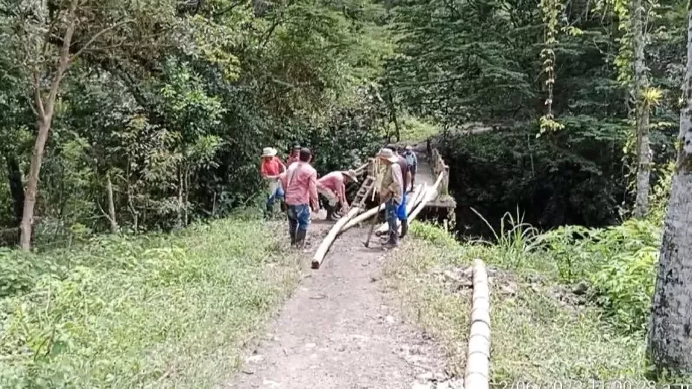 PUENTE EN DABEIBA