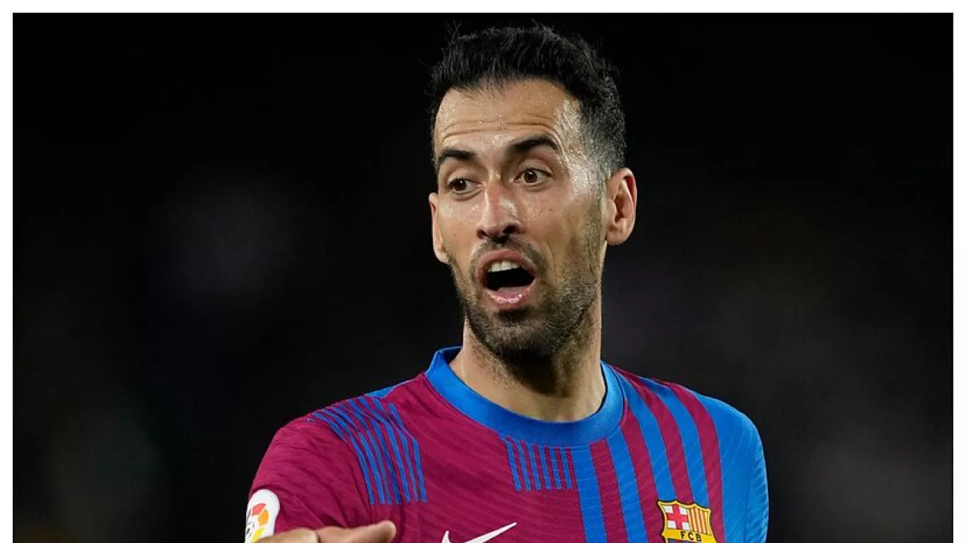 Sergio Busquets 16