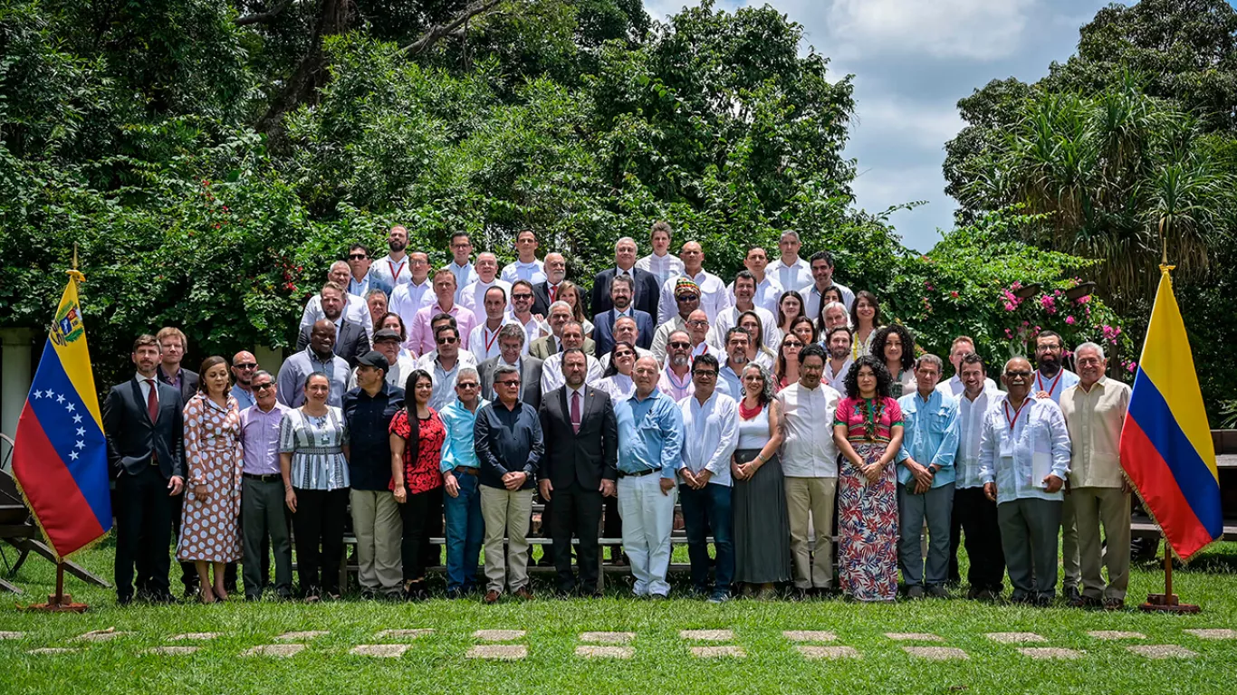 Delegaciones paz