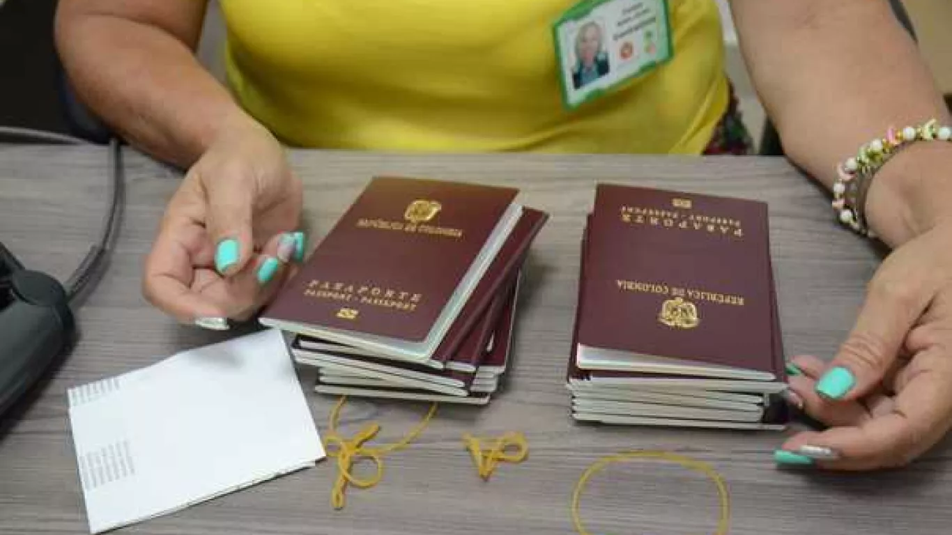 PASAPORTES 20 AGOSTO