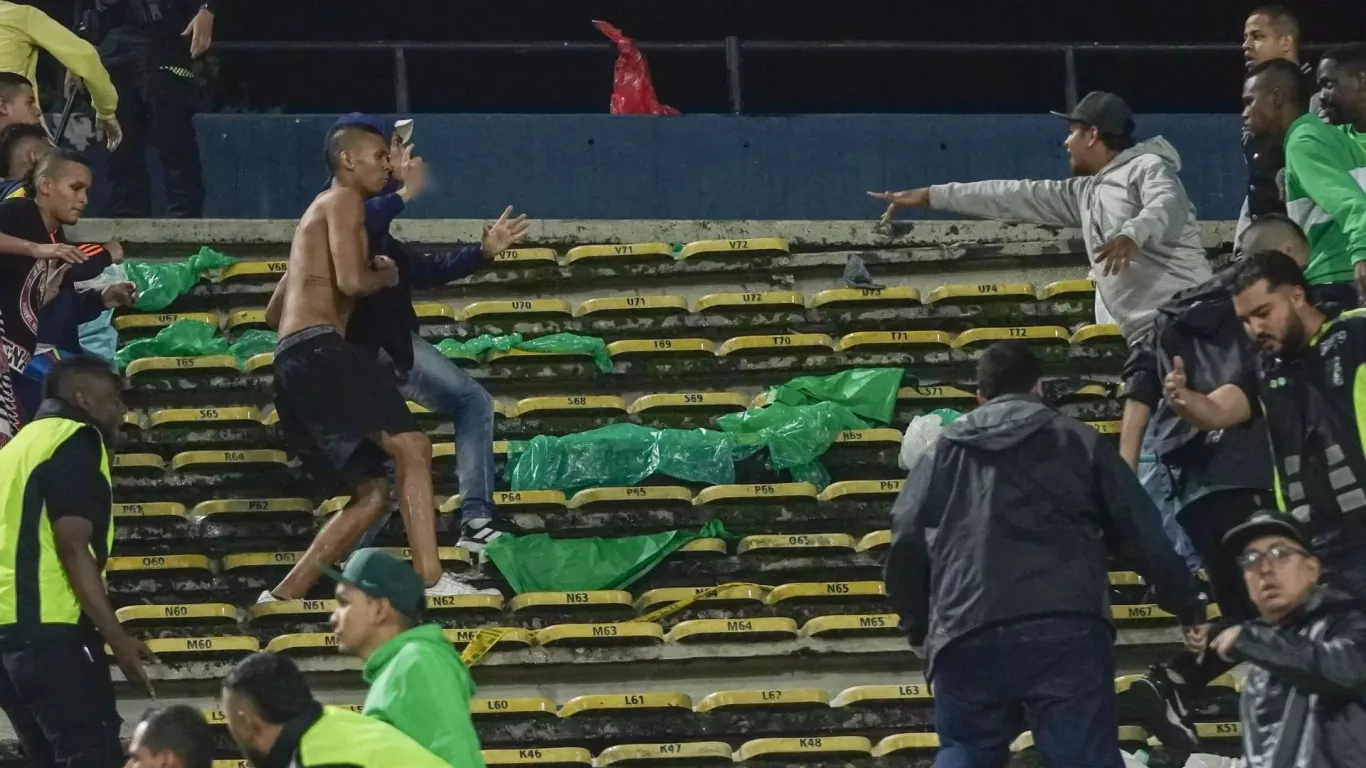 disturbios estadio Medellin