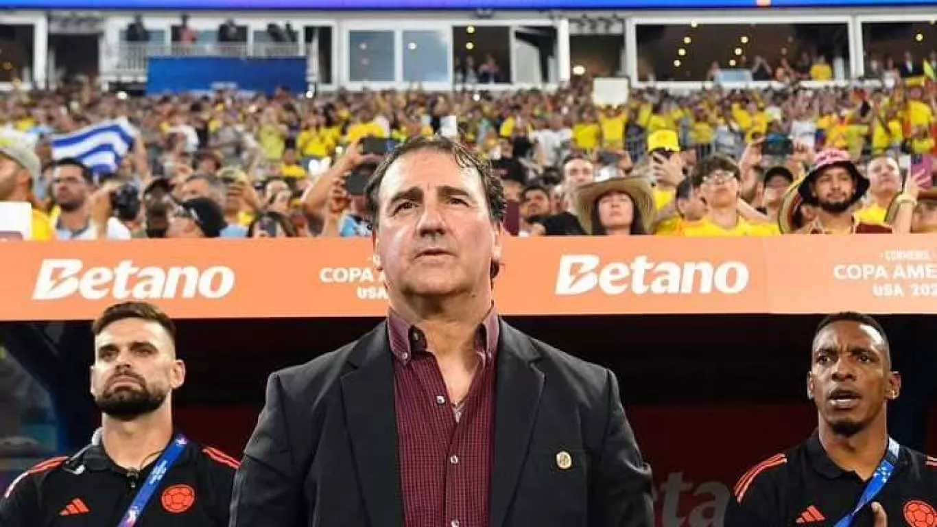 nestor lorenzo camisa vinotinto25