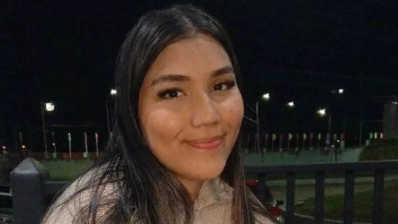Merlys Oropeza25