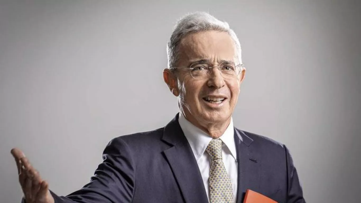 Expresidente Alvaro Uribe Vélez