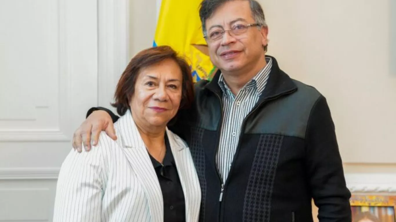 Yolanda Villavicencio, viceministra de Relaciones Exteriores; y el presidente Gustavo Petro