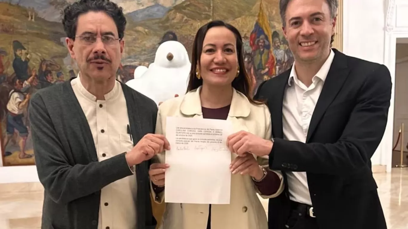 Iván Cepeda, Carolina Corcho y Daniel Quintero