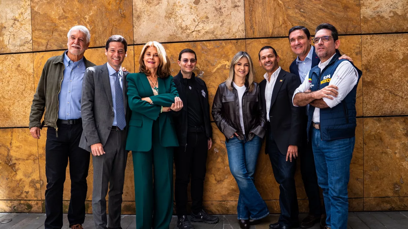 Candidatos opositores 25