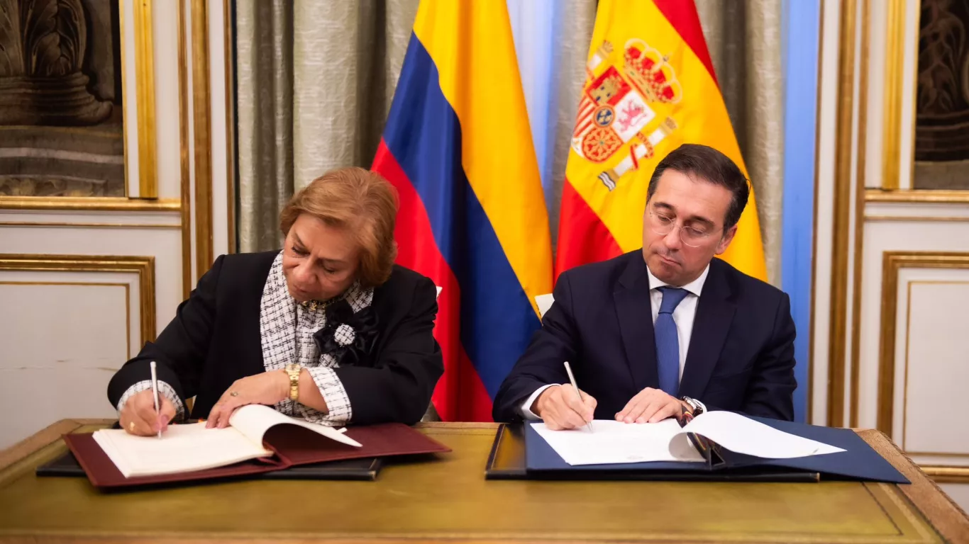 Rosa Villavicencio y José Manuel Albares, cancilleres de Colombia y España