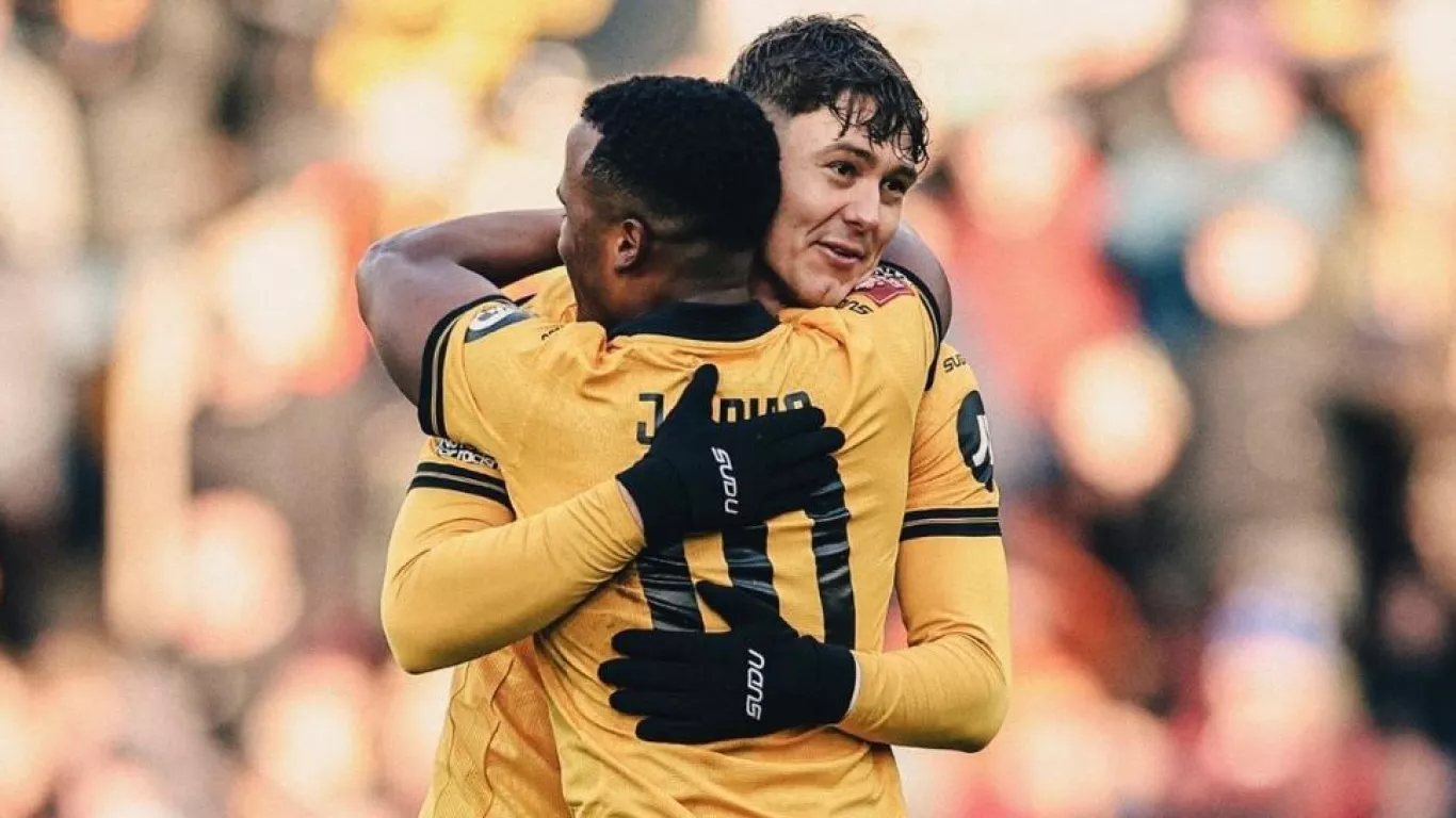 jhon arias wolves 26