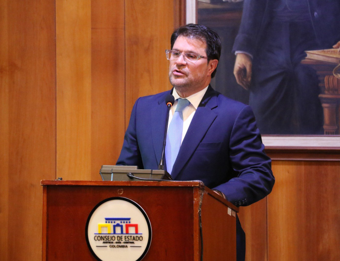 Juan Carlos Expósito Vélez.  Juan Carlos Expósito Vélez.