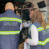 funcionarios DIAN